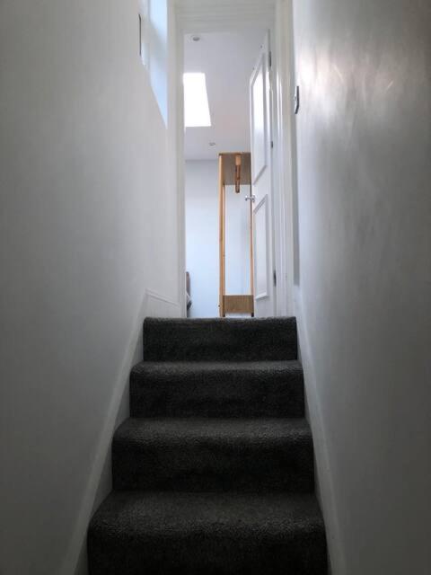 Homestay Shared House - Private With Dedicated Guest Bathroom Near Paddington
